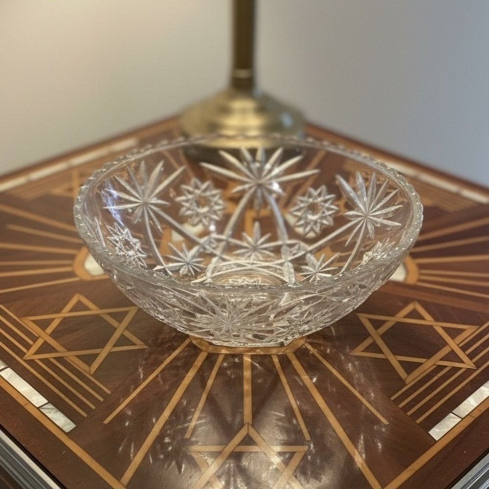 Vintage Cut Glass Serving Bowl Starburst Pattern Scalloped Rim Clear Crystal